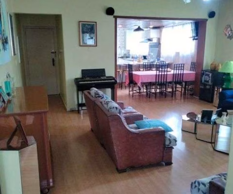 Enorme apartamento 3 dormitórios, suíte, closet, deps de empregada !