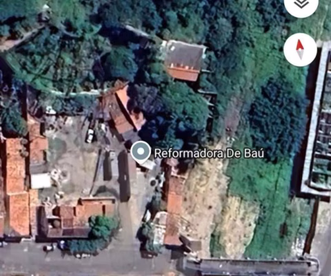 Terreno de 1.000m² com 2 casas no Siqueira Campos