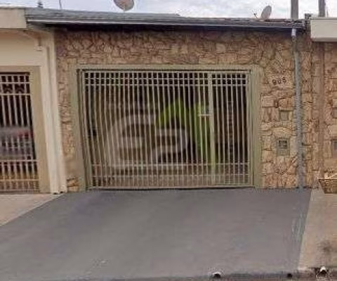 Casa padrão à venda em Planalto Paraíso, São Carlos - 3 dormitórios, suíte e 2 vagas de garagem