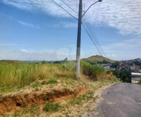 Terreno à venda em Santa Rita - RJ