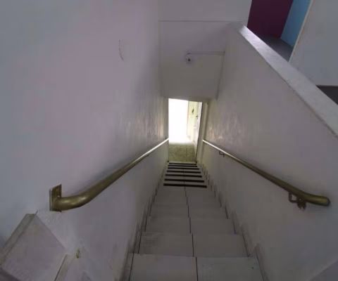 Salão para alugar, 280 m² por R$ 2.700,00 - Parque São Vicente - Mauá/SP