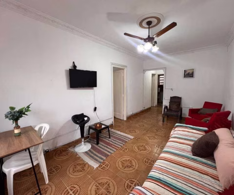 Apartamento espaçoso para locação no Centro