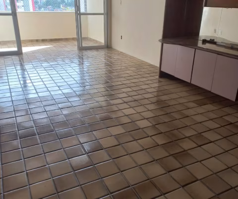 Vendo apt em Boa Viagem 3 quarts e 3 banheiros , 127 m² por R$ 350.000