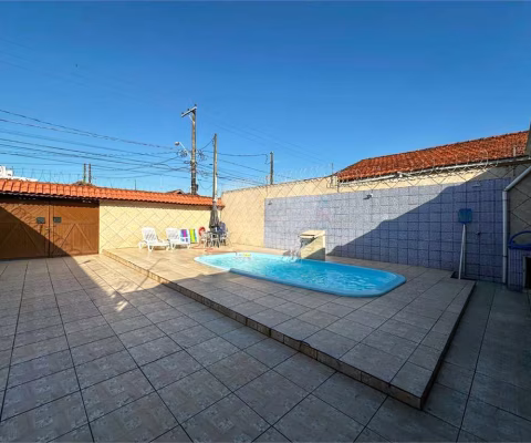 Casa com 2 quartos à venda em Mirim - SP