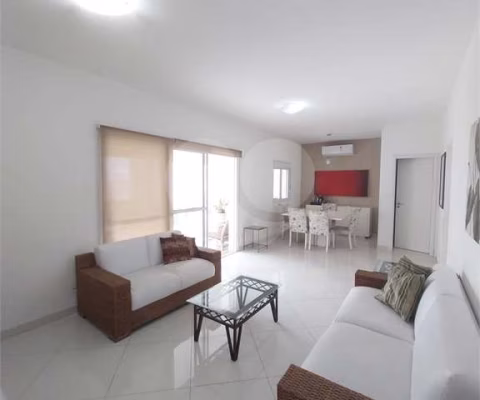 Apartamento com 3 quartos à venda em Gonzaga - SP