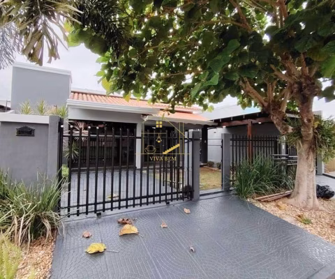 Casa dos sonhos pronta para morar! Com piscina, 3 quartos sendo 1 suíte!