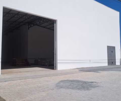 BARRACÃO NOVO PARA LOCAÇÃO EM VÁRZEA GRANDE
