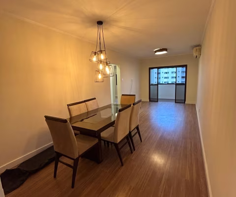 Apartamento climatizado com 2 dormitórios mais dependência para locação, 143 m² - Marapé - Santos/SP