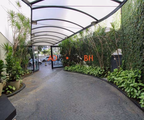 Conjunto de salas comerciais com área total de 52,32m², 02 banheiros, prédio com portaria física, no Lourdes
