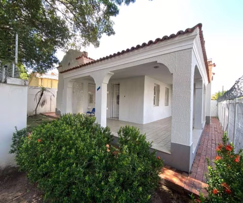 Casa com 8 dormitórios para alugar, 268 m² por R$ 7.000,00/mês - Centro - Teresina/PI