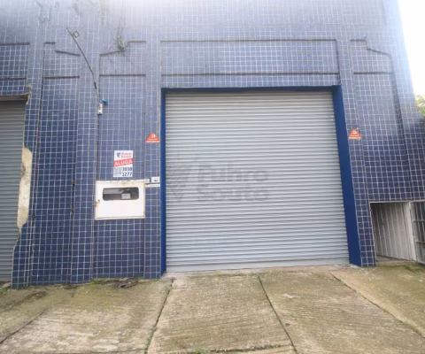 Prédio Comercial/Depósito no Centro de Pelotas - Amplo Espaço e Localização Privilegiada