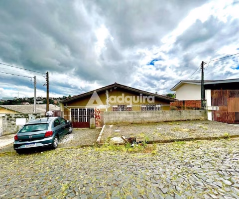 Casa Térrea  à venda. Próxima a BR-376, com 490m² de terreno e 123,21m² de área útil. Chapada, Pont