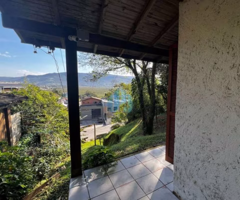 Casa em Amplo Terreno, Palhocinha | Garopaba - SC