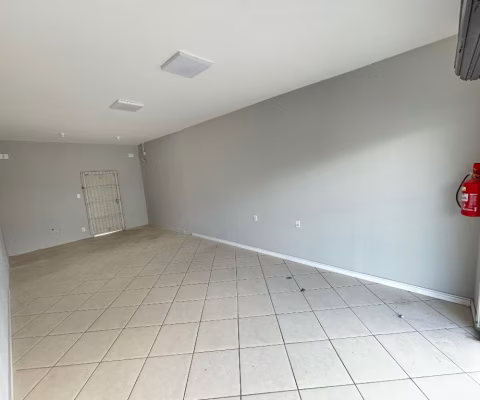 Alugo Sala Comercial com 50m², Bairro Garcia - Blumenau