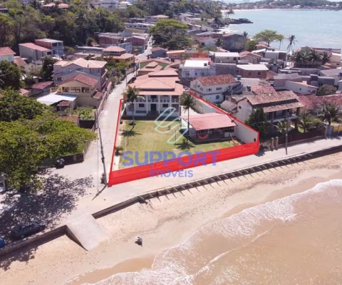 Espetacular Casa Duplex Frente Mar com terreno plano na paradisíaca Praia de Parati em Anchieta-ES