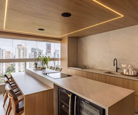 Apartamento de 228 m ² ,  semi-mobiliado com 4 suítes a venda no Park House Flam