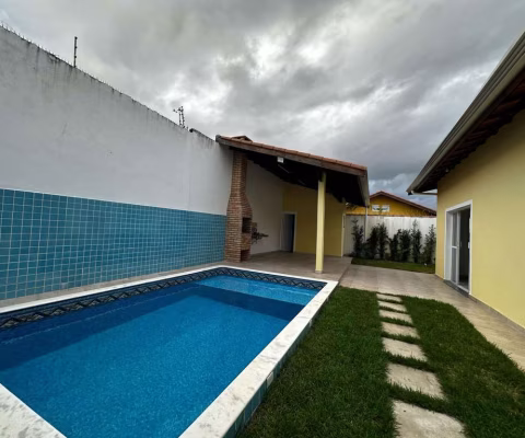 Casa para Venda em Itanhaém, Umuarama, 3 dormitórios, 1 suíte, 2 banheiros, 12 vagas