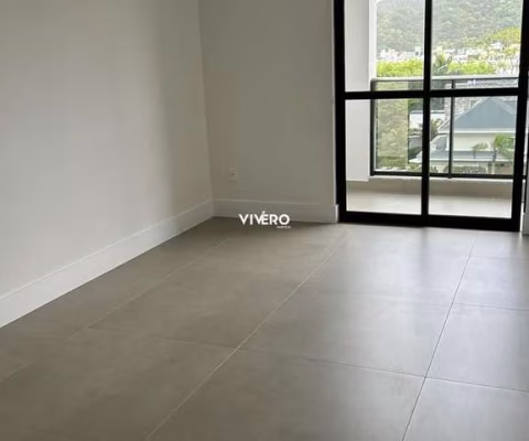 Apartamento com 3 dormitórios à 350 metros do mar na Praia Brava de Itajaí