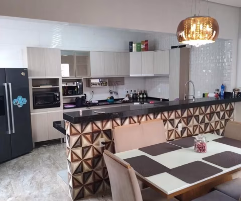 *A&M IMÓVEIS VENDE CASA ALTO PADRÃO