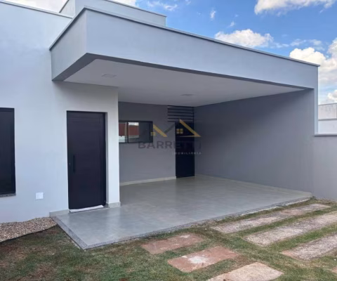 Casa a venda com 100 m&#178; de constuçao no Terra D&apos; Treviso, com 3 dormitorios, suite, banheiro social, sala, cozinha, lavanderia coberta, garagem coberta para 3 carros.