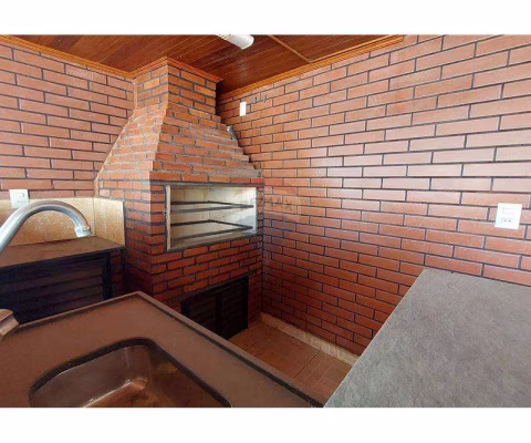 Casa com 3 quartos, ampla área externa e terraço com churrasqueira no Alto dos Passos
