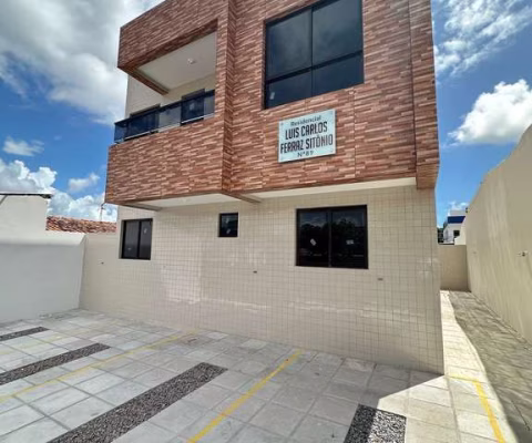 APARTAMENTO PRIMEIRO ANDAR EM MANGABEIRA