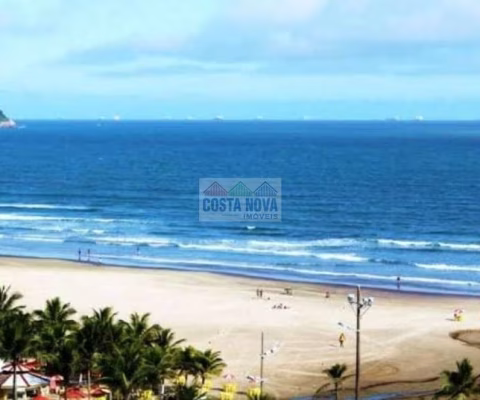 Apartamento na vila Mirim a 200 metros do mar
