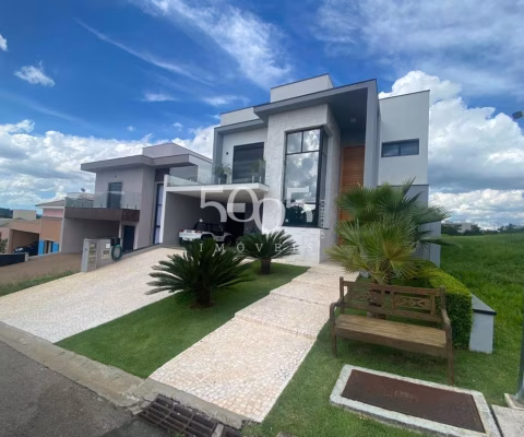 Casa mobiliada à venda no condomínio Vila dos Manacás, com 339m² de área construída, em uma área total de 360m².