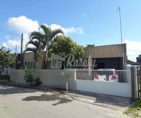 Casa à venda com 03 dormitórios, Bal.canoas, PONTAL DO PARANA - PR