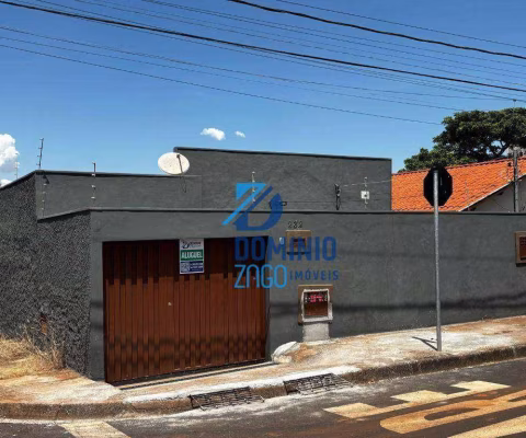 Casa com 3 dormitórios para alugar por R$ 1.547,23/mês - Santa Marta - Uberaba/MG