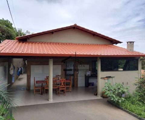 Chácara com 3 dormitórios à venda, 3000 m² por R$ 640.000,00 - Zona Rural - Monte Alegre de Minas/MG