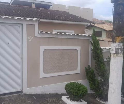 Casa à venda na Rua Áries, Rodilândia, Nova Iguaçu - RJ