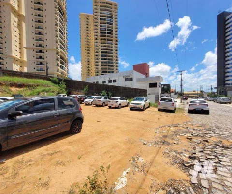 Terreno com localização privilegiada à venda, 840 m² por R$ 1.100.000 - Candelária - Natal/RN
