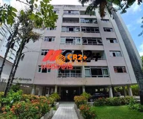 Apartamento à Venda com 3 quartos,136m² no Espinheiro.