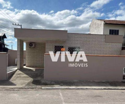 Casa com 2 dormitórios à venda, 55 m² - Espinheiros - Itajaí/SC