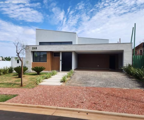 Casa para Venda em Uberlândia, Granja Marileusa, 3 dormitórios, 3 suítes, 5 banheiros, 4 vagas