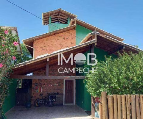 Casa com 4 Quartos e 3 banheiros à Venda no Rio Tavares - Florianópolis SC