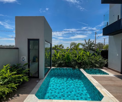Lindíssima casa com piscina