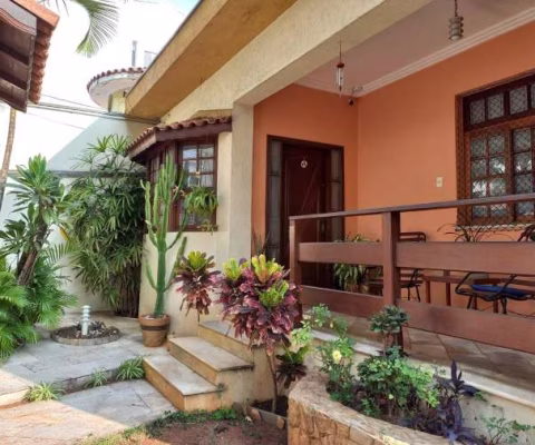 Casa para Venda em São Caetano do Sul, Santa Maria, 3 dormitórios, 3 suítes, 1 banheiro, 4 vagas