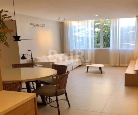 APARTAMENTO 120mtrs², Rua Visconde de Pirajá, Ipanema , próximo a Praça Nossa Senhora da Paz.