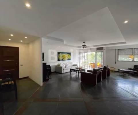 EXCELENTE APARTAMENTO À VENDA, COM 301 m2, NO LEBLON