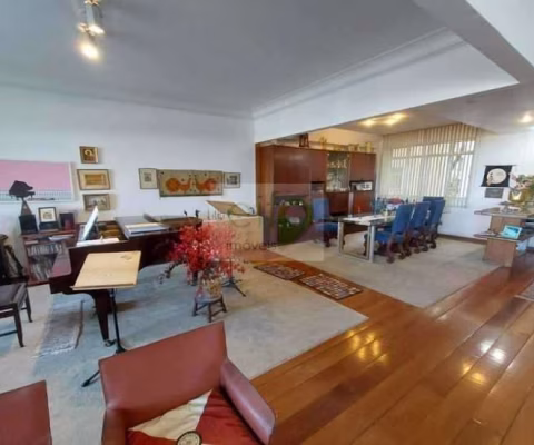 No Leme com vista frontal  mar e 3 dormitórios à venda, 181 m² por R$ 3.200.000 - Leme - Rio de Janeiro/RJ