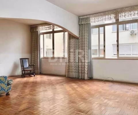 IPANEMA - Amplo apartamento em excelente localização - Prudente de Morais, entre Garcia D&amp;apos; Ávila e Maria Quitéria