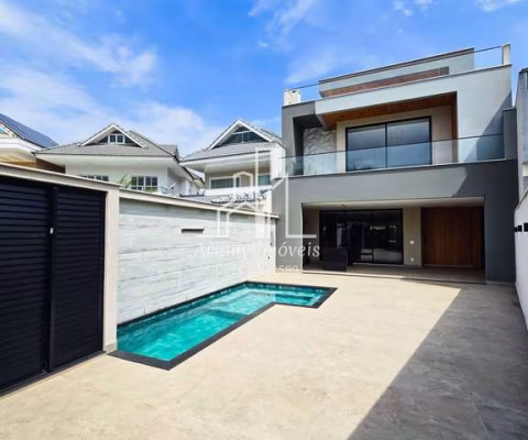 Riviera del Sol | Casa Contemporânea Triplex no Recreio