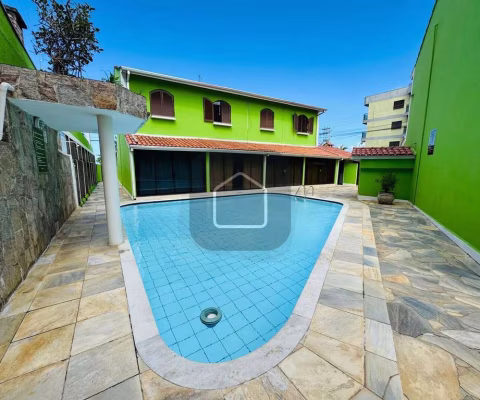 Sobrado com Vista para o Mar à Venda em Caraguatatuba
