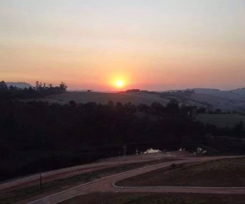Condomínio em Pedra Bela | LOTES a partir de 250m² com Lago e Área de Lazer | Facilitado