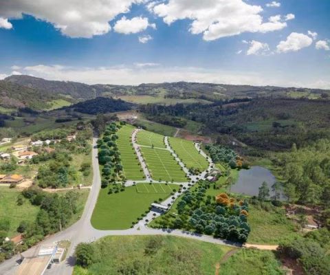PEDRA BELA | Lotes a partir de 250m² em Condomínio com Lazer e Lago | Ótima localização