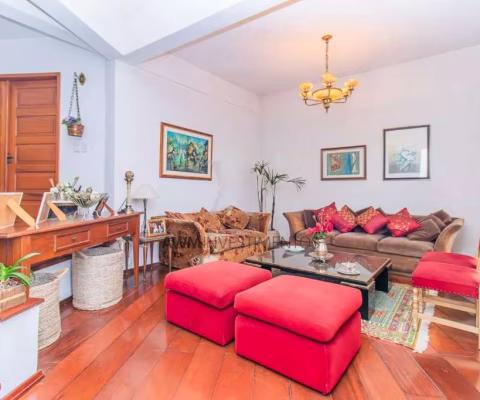 Awm Vende Casa no Bairro Chácara Das Pedras, Porto Alegre - CA345