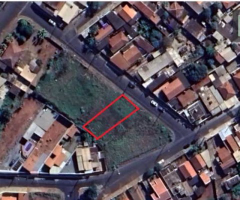 Confortável terreno residencial para venda, 298m²