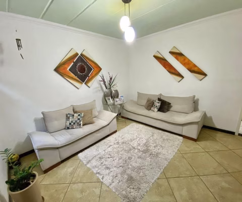 Linda casa com 3 quartos 1 suite, 2 vagas - Centro - Vinhedo